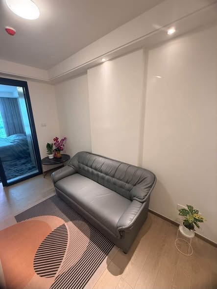 living room of Regal Srinakarin 40