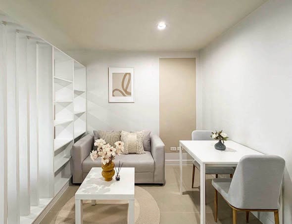 living room and room interior of Regent Home 2