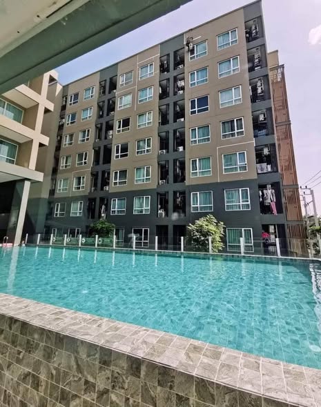 pool of Regent Home 97/1