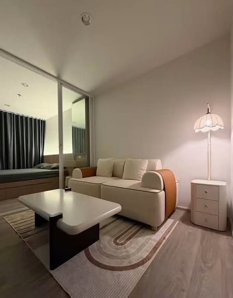 bedroom and living room of Regent Home Bangna (รีเจ้นท์โฮม บางนา)
