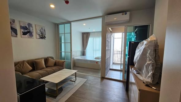 bedroom and living room of Regent Home Bangna (รีเจ้นท์โฮม บางนา)