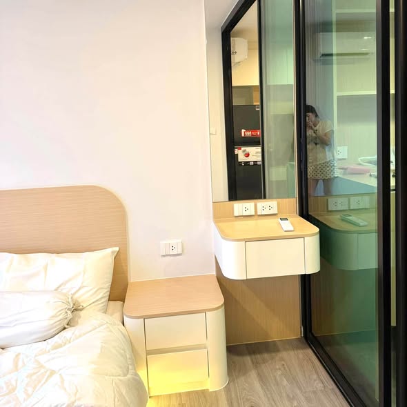 bedroom and room interior of Regent Home Bangna (รีเจ้นท์โฮม บางนา)