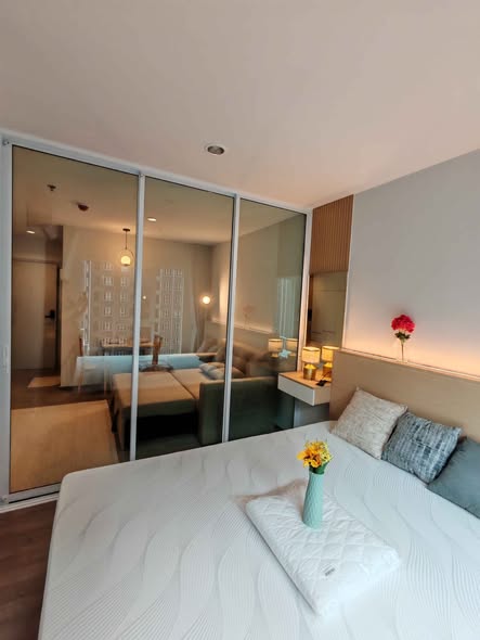 bedroom and room interior of Regent Home Bangna (รีเจ้นท์โฮม บางนา)
