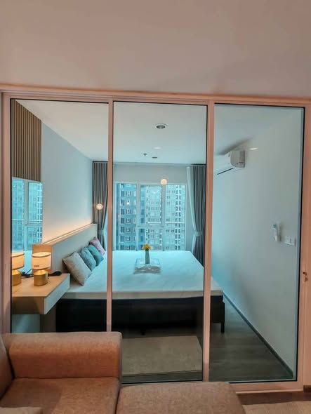 bedroom and room interior of Regent Home Bangna (รีเจ้นท์โฮม บางนา)