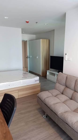 bedroom and room interior of Regent Home Bangna (รีเจ้นท์โฮม บางนา)