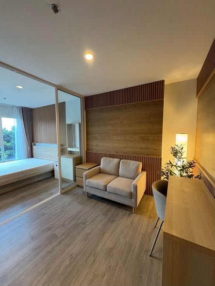 bedroom and room interior of Regent Home Bangna (รีเจ้นท์โฮม บางนา)