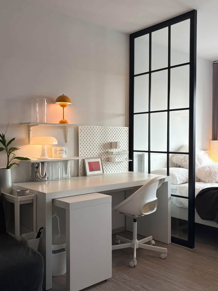 bedroom and room interior of Regent Home Bangna (รีเจ้นท์โฮม บางนา)