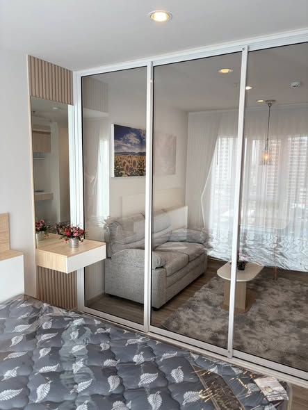 bedroom and room interior of Regent Home Bangna (รีเจ้นท์โฮม บางนา)
