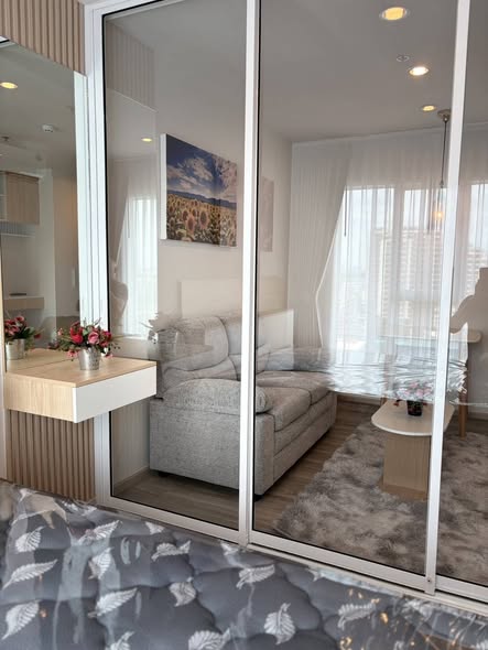 bedroom and room interior of Regent Home Bangna (รีเจ้นท์โฮม บางนา)