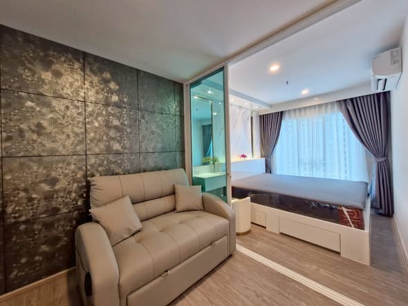 bedroom and room interior of Regent Home Bangna (รีเจ้นท์โฮม บางนา)