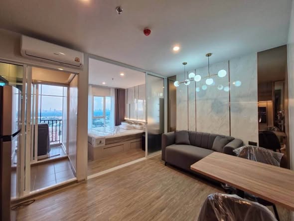 living room and room interior of Regent Home Bangna (รีเจ้นท์โฮม บางนา)