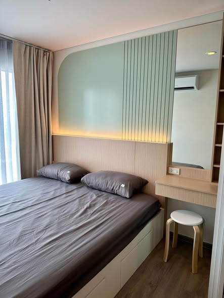 bedroom and room interior of Regent Home Bangson 28