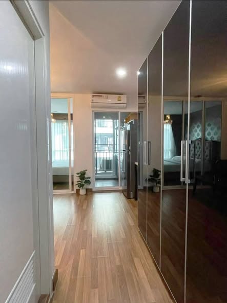 room interior of Regent Home Sukhumvit 81
