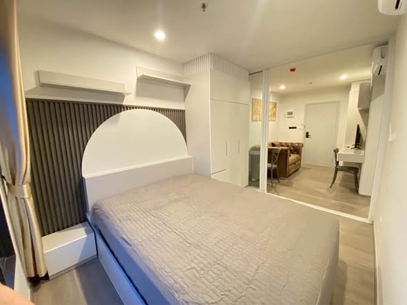 bedroom of Regent Home Wutthakat