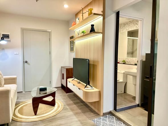 bedroom and living room and room interior of Regent Home Wutthakat