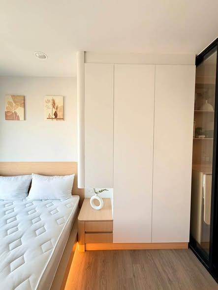 bedroom and room interior of Regent Home Wutthakat