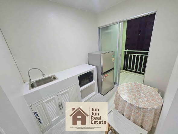 bedroom of Residence 52 Condominium