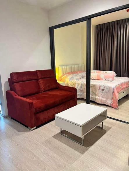 bedroom and room interior of Rhythm Asoke 2