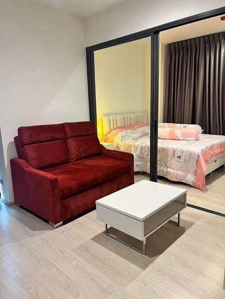 bedroom and room interior of Rhythm Asoke 2