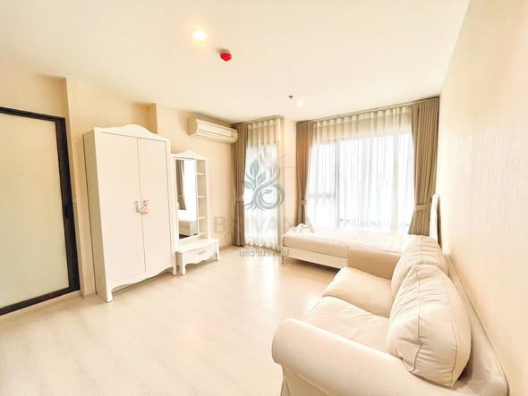 bedroom and living room of Rhythm Asoke