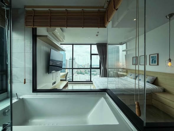 bathroom of RHYTHM Ekkamai