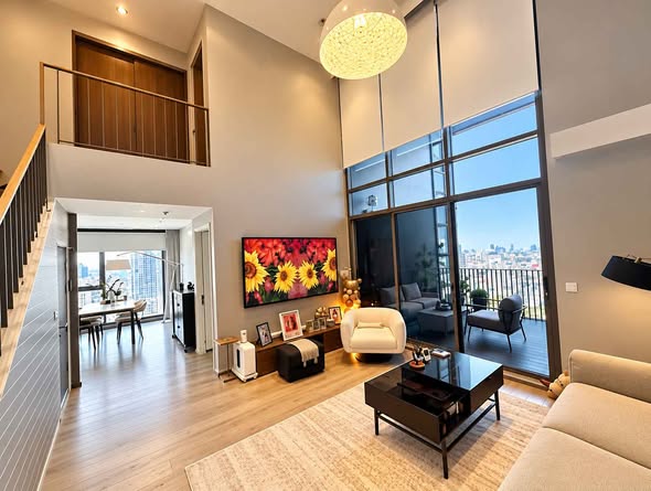 living room of Rhythm Ekkamai Estate