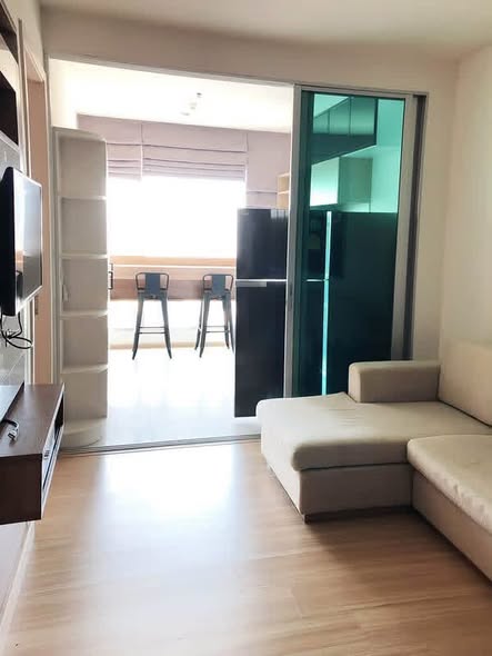 room interior of RHYTHM Phahon-Ari