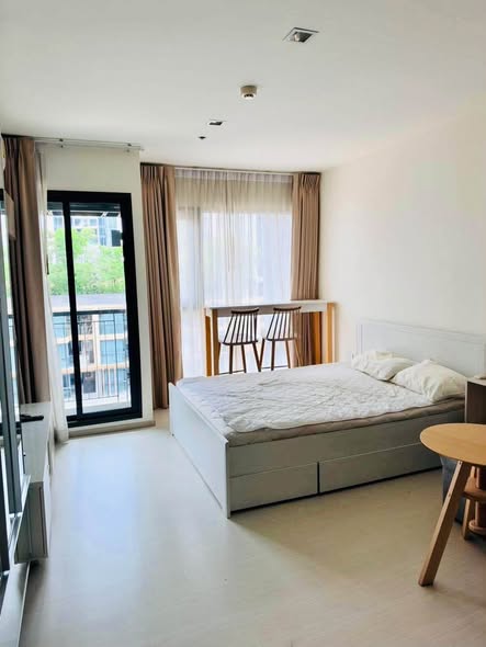 bedroom of Rhythm Sukhumvit 36-38