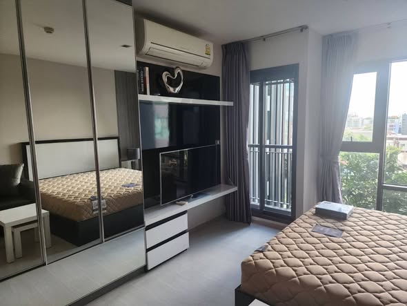 bedroom of Rhythm Sukhumvit 36-38