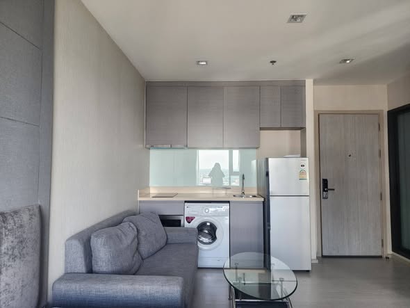 room interior of Rhythm Sukhumvit 36-38