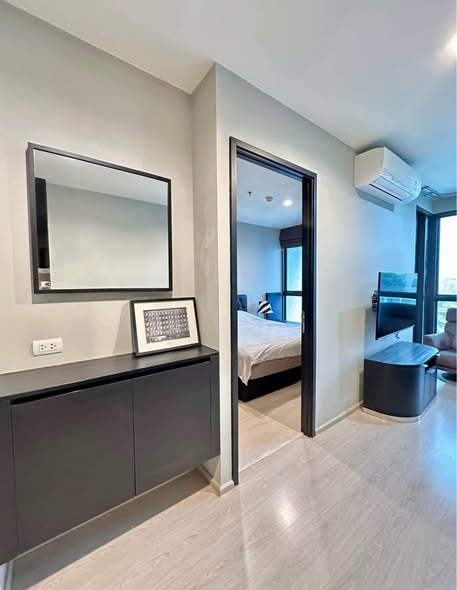 bedroom and room interior of RHYTHM Sukhumvit 44/1