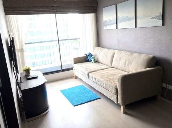 living room and bedroom of RHYTHM Sukhumvit 44/1