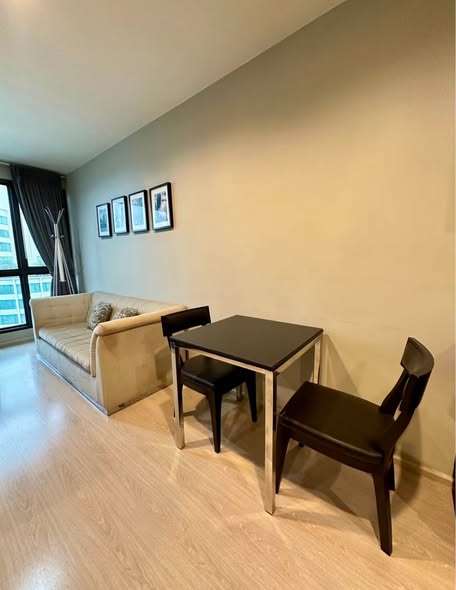 living room and room interior of RHYTHM Sukhumvit 44/1