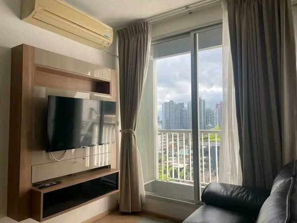 bedroom of Rhythm Sukhumvit 50