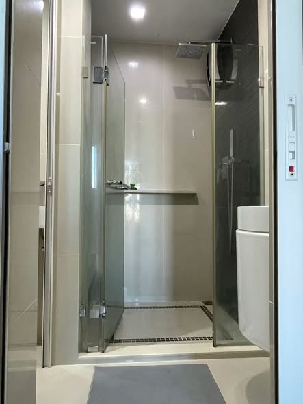 room interior and bathroom of Rhythm Sukhumvit 50