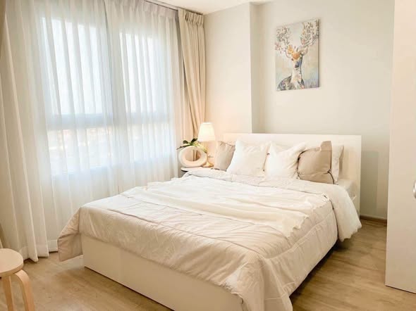 bedroom of Rich Park Chao Phraya