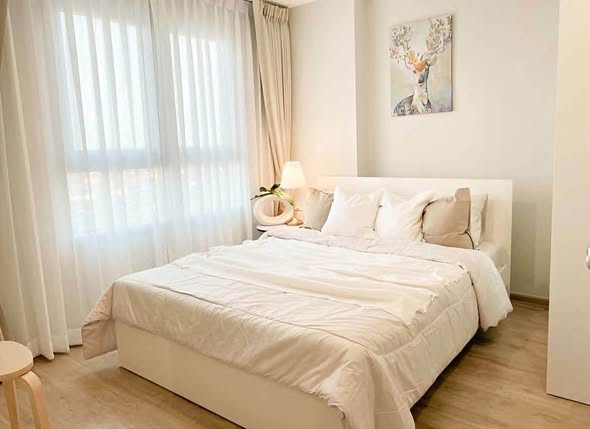 bedroom of Rich Park Chao Phraya