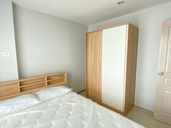 bedroom of Rich Park Chao Phraya