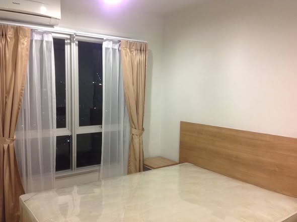 bedroom of Rich Park @ Taopoon