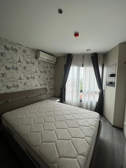 bedroom of Rich Park Triple Station