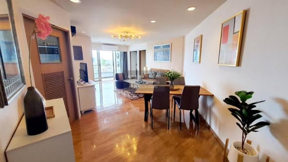 living room of River Heaven- Charoen Krung
