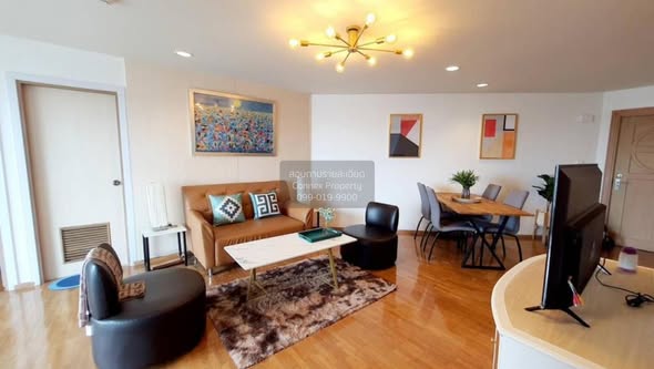 living room of River Heaven- Charoen Krung