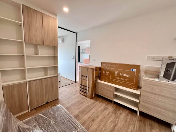 room interior of เสนาคิทท์ สำโรง อินเตอร์เชนจ์ (สำนักงานขาย)