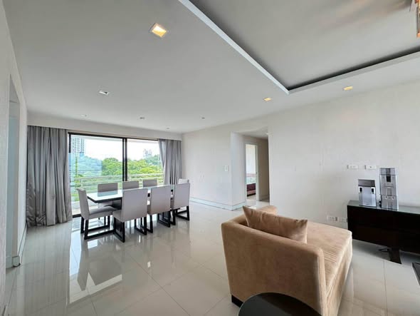 bedroom and living room of Royal Cliff Garden Condominium