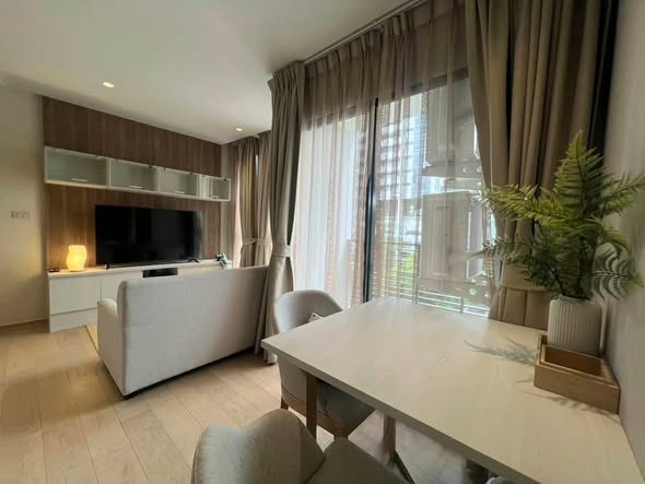 living room and room interior of Runesu Thonglor 5 (รูเนะสุ ทองหล่อ 5)