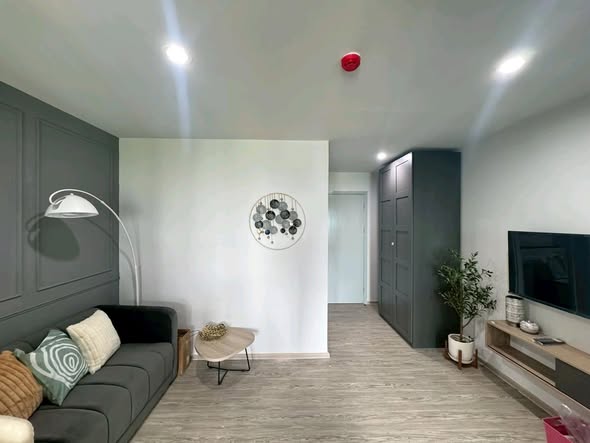 living room of RYE Condo Sukhumvit 101/1