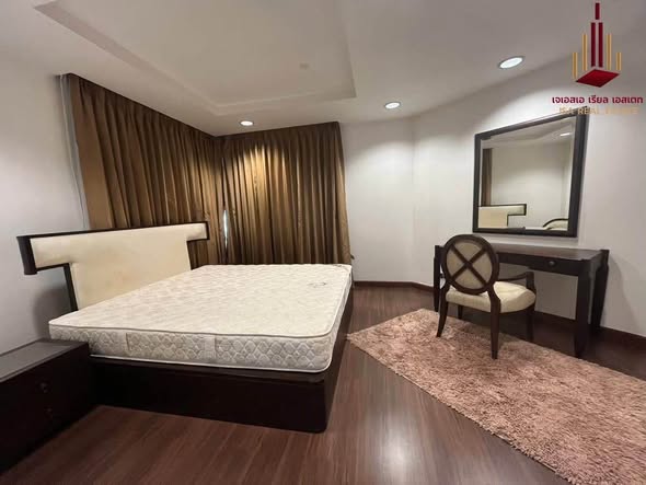 bedroom of Sathorn Gardens