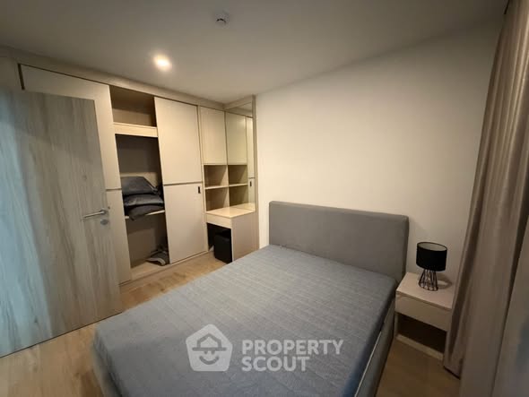 bedroom and room interior of Serio Sukhumvit 50