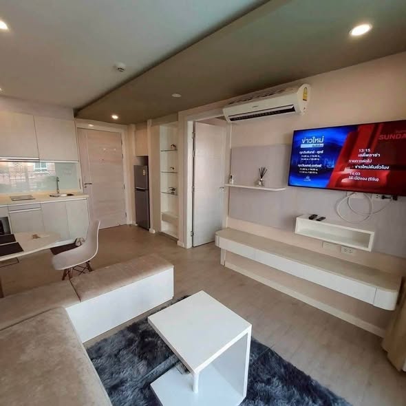 living room and bedroom of Seven Seas Condo Resort Jomtien