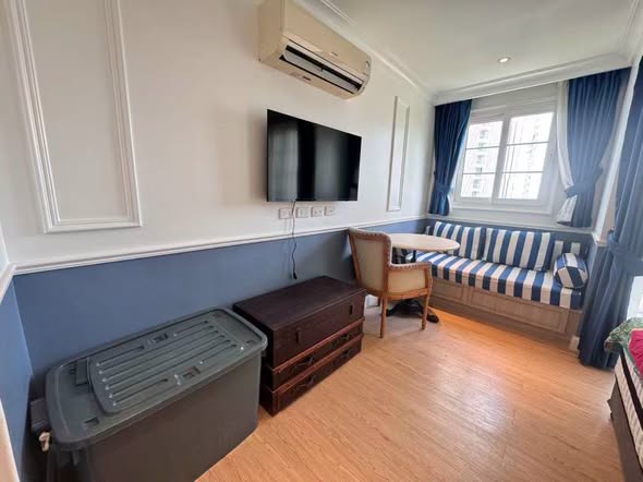 living room and bedroom of Seven Seas Côte d’Azur